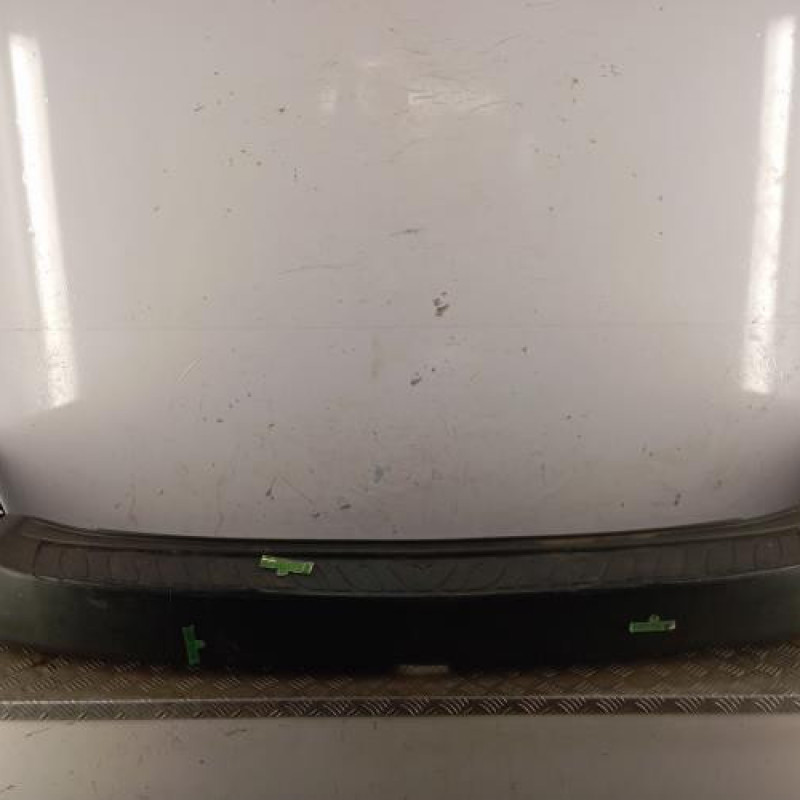 Pare choc arriere HYUNDAI H1 2 STAREX