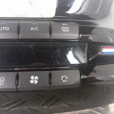 Commande chauffage PEUGEOT 2008 1