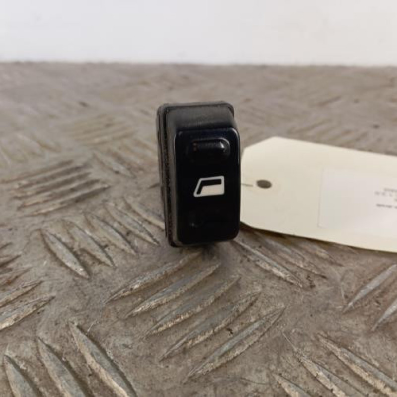 Interrupteur de leve vitre avant droit CITROEN XSARA PICASSO