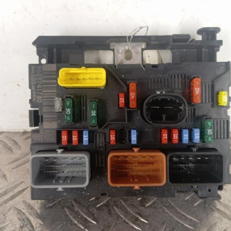 Boitier servitude moteur (BSM) CITROEN C3 PLURIEL Boitier servitude moteur (BSM) CITROEN C3 PLURIEL