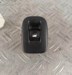 Interrupteur de leve vitre arriere gauche PEUGEOT 2008 1 Photo n°1