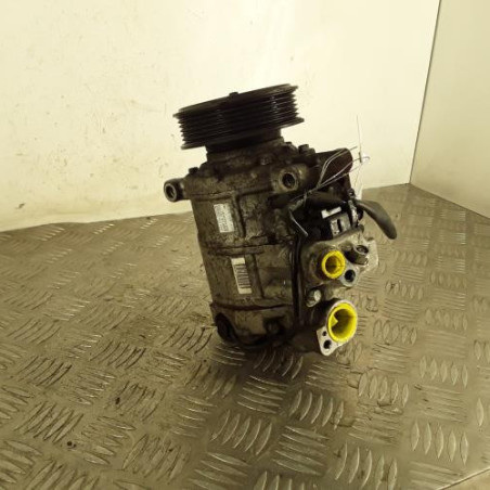 Compresseur clim AUDI A4 2 Photo n°1