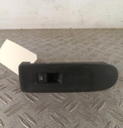 Interrupteur de leve vitre avant droit VOLKSWAGEN GOLF 6 Photo n°1