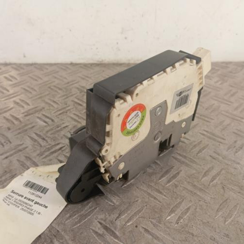 Serrure avant gauche MINI MINI 1 R50/R53 Serrure avant gauche MINI MINI 1 R50/R53
