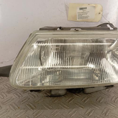 Optique avant principal gauche (feux)(phare) CITROEN SAXO Photo n°1