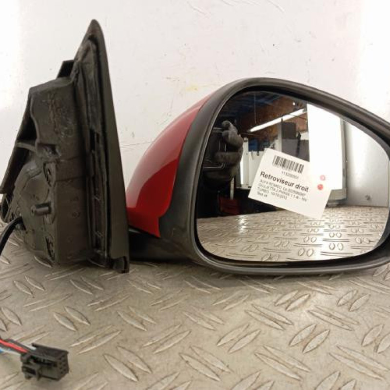 Retroviseur droit ALFA ROMEO GIULIETTA 2