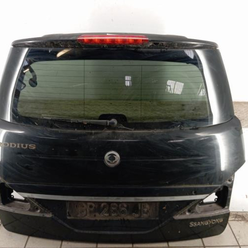 Malle/Hayon arriere SSANGYONG RODIUS 1