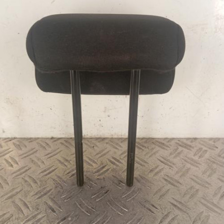 Appui tete arriere central PEUGEOT 208 1
