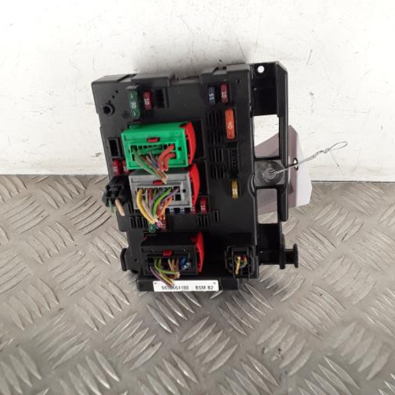 Boitier servitude moteur (BSM) PEUGEOT 206 Boitier servitude moteur (BSM) PEUGEOT 206