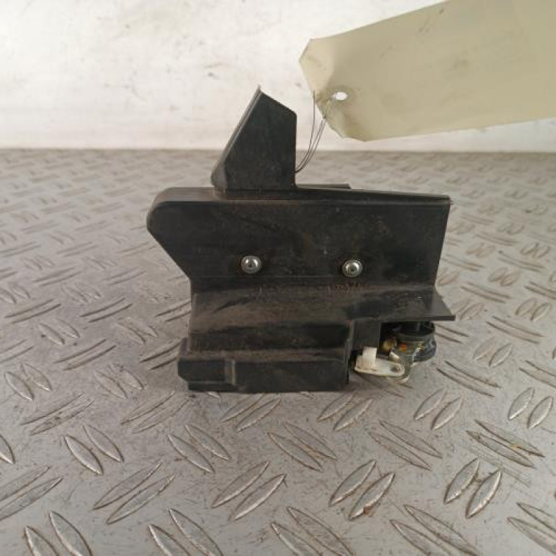Serrure arriere droit DACIA SANDERO 2 Serrure arriere droit DACIA SANDERO 2
