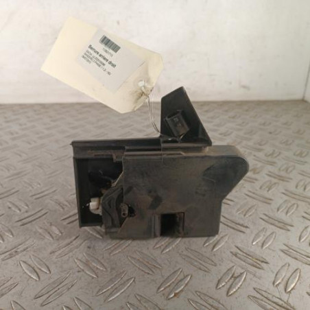 Serrure arriere droit DACIA SANDERO 2