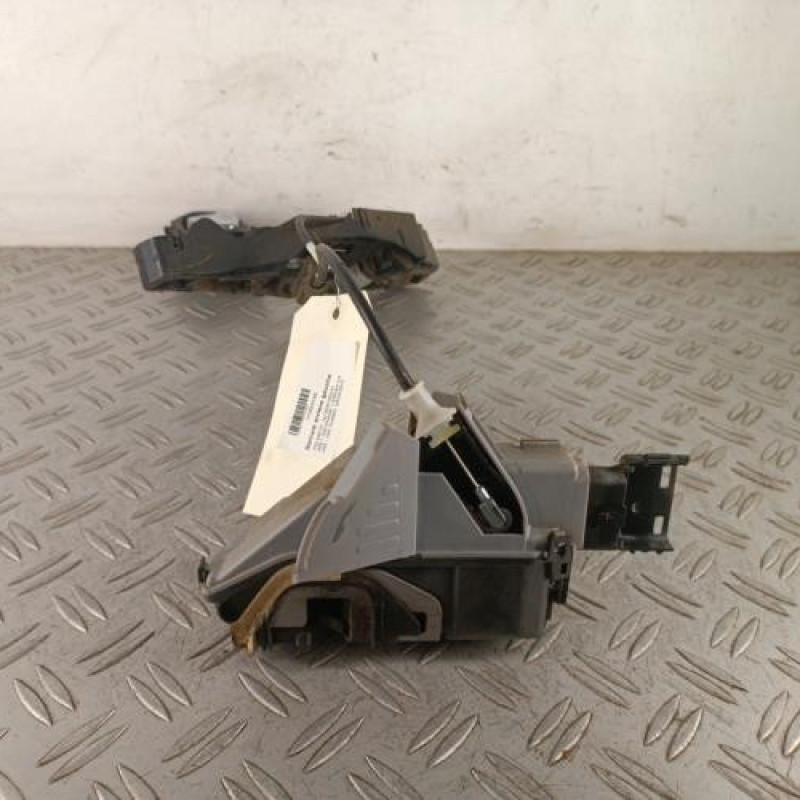 Serrure arriere gauche PEUGEOT 508 1 SW