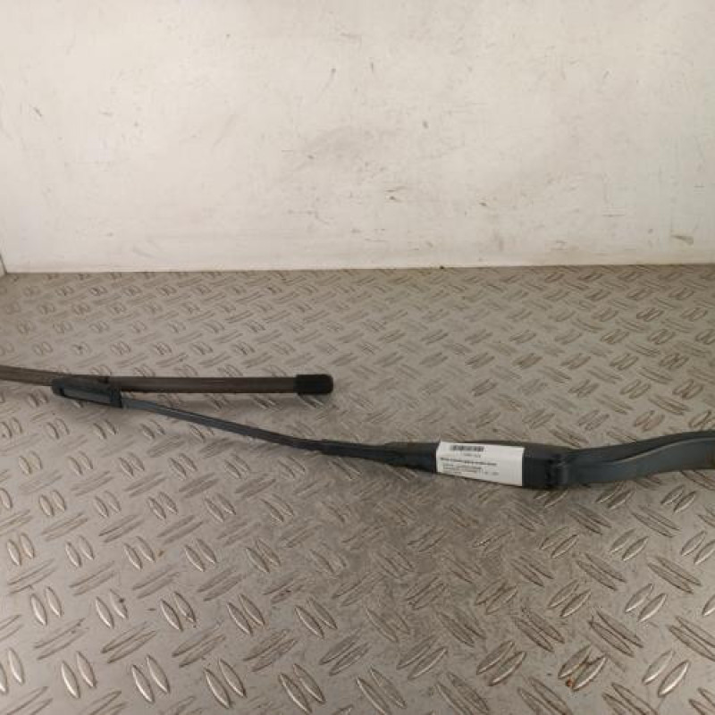 Bras essuie glace avant droit DACIA SANDERO 2