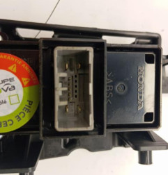 Interrupteur de leve vitre arriere gauche HONDA HR-V 2 Photo n°3