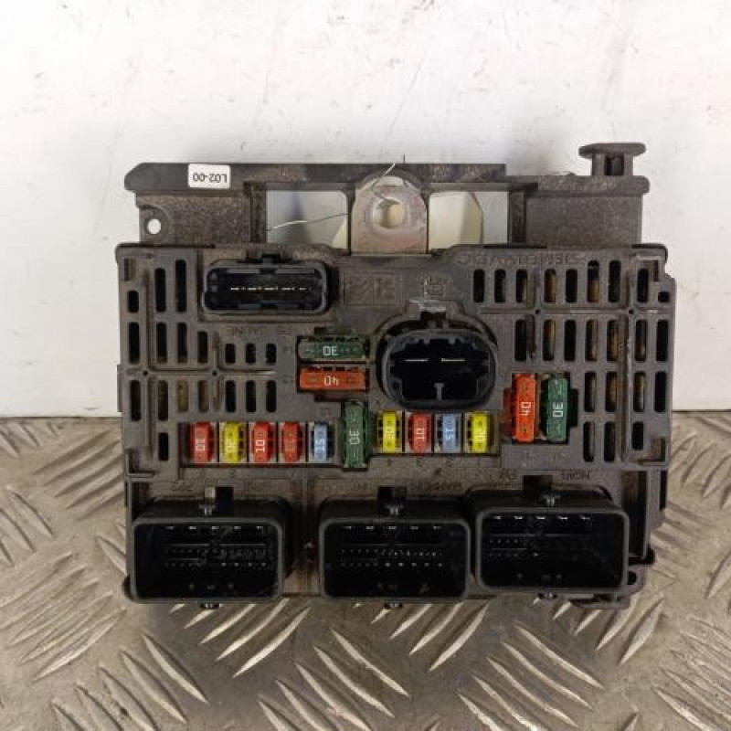 Boitier servitude moteur (BSM) CITROEN C6 Boitier servitude moteur (BSM) CITROEN C6