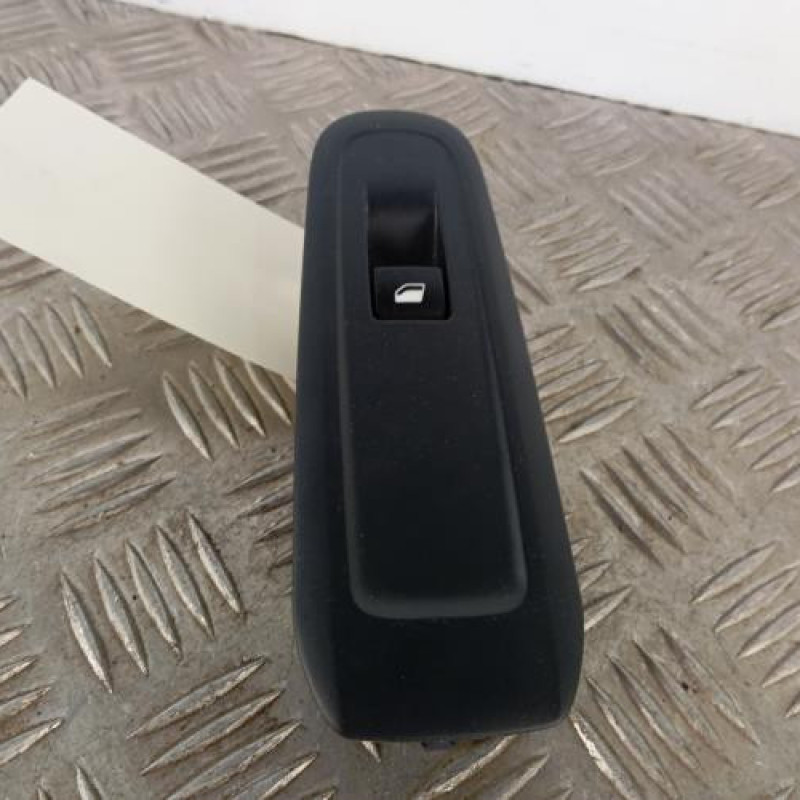 Interrupteur de leve vitre avant droit PEUGEOT 308 2