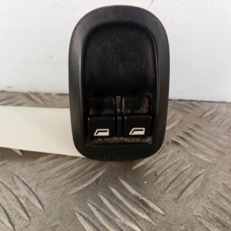Interrupteur de leve vitre avant gauche PEUGEOT 206