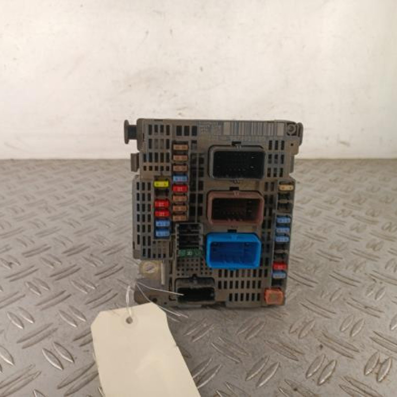 Boitier servitude moteur (BSM) PEUGEOT 508 1 SW Boitier servitude moteur (BSM) PEUGEOT 508 1 SW