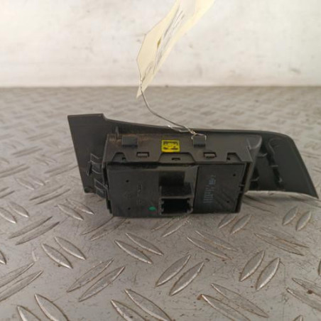 Interrupteur de leve vitre avant gauche OPEL ASTRA J
