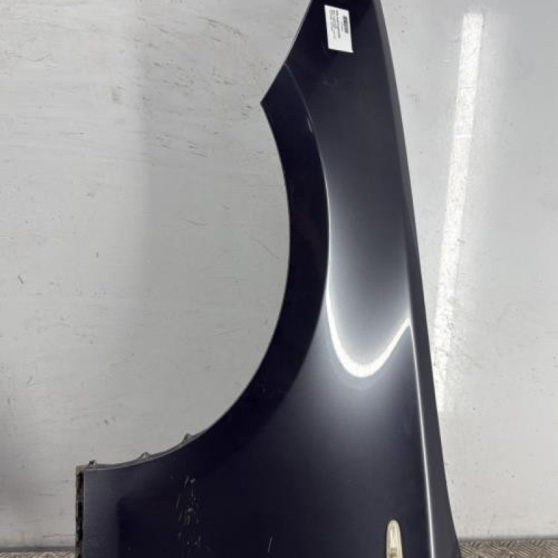 Aile avant gauche BMW SERIE 1 E87 Aile avant gauche BMW SERIE 1 E87