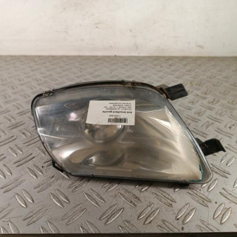 Anti brouillard gauche (feux) PEUGEOT 308 1