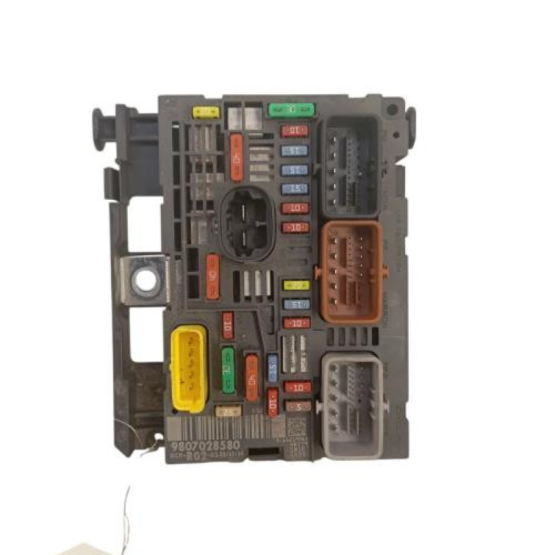 Boitier servitude moteur (BSM) PEUGEOT 5008 1 Boitier servitude moteur (BSM) PEUGEOT 5008 1