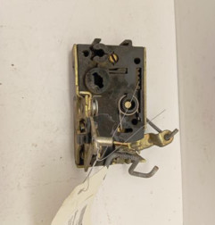 Serrure avant droit PEUGEOT 106