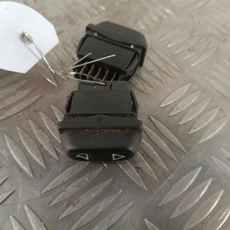 Interrupteur de leve vitre avant gauche PEUGEOT 106