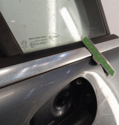 Porte avant droit PEUGEOT 5008 1