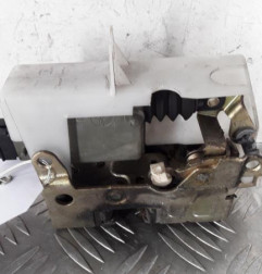 Serrure arriere droit RENAULT CLIO 2