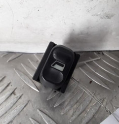 Interrupteur de leve vitre avant droit CITROEN XANTIA Photo n°1