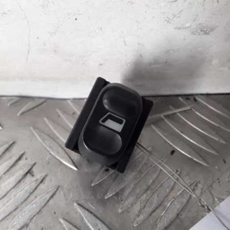 Interrupteur de leve vitre avant droit CITROEN XANTIA Photo n°1