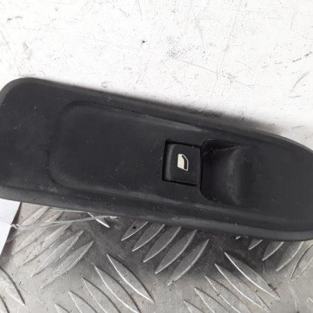 Interrupteur de leve vitre avant droit PEUGEOT 308 1 Photo n°1