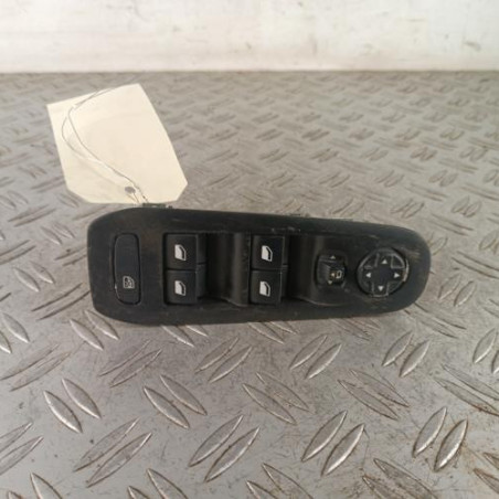 Interrupteur de leve vitre avant gauche PEUGEOT 308 2 Photo n°1
