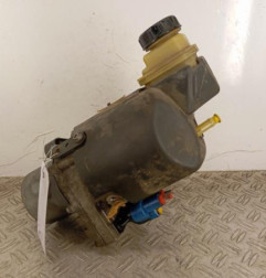 Pompe de direction RENAULT LAGUNA 3 Photo n°1
