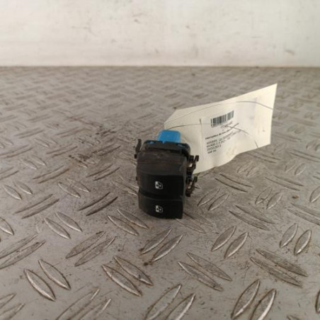 Interrupteur de leve vitre avant gauche NISSAN NV400 Photo n°1