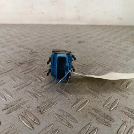 Interrupteur de leve vitre avant gauche NISSAN NV400