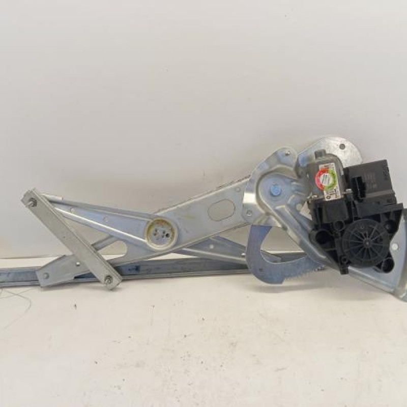 Leve vitre electrique avant droit RENAULT SCENIC 3