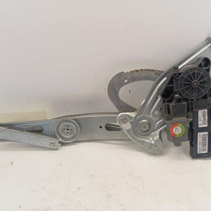 Leve vitre electrique avant gauche RENAULT SCENIC 3