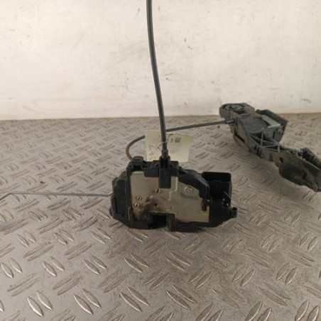 Serrure avant gauche NISSAN NV400