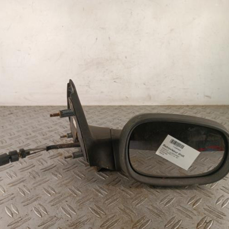 Retroviseur droit RENAULT CLIO 1