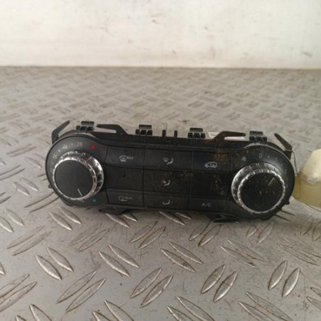 Commande chauffage MERCEDES CLASSE A 176 Photo n°1