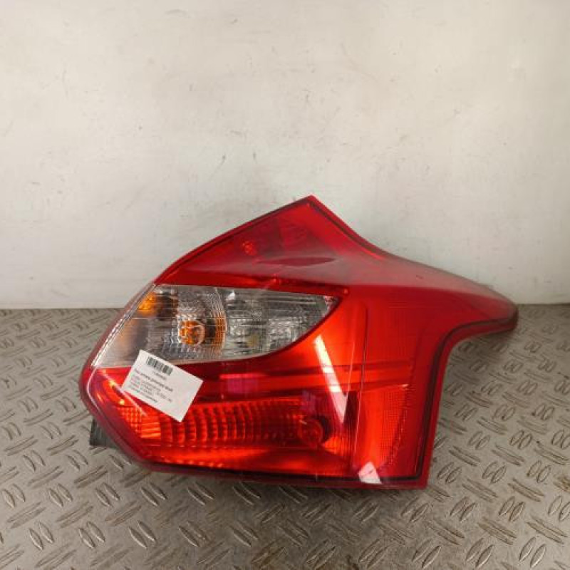 Feu arriere principal droit (feux) FORD FOCUS 3 Feu arriere principal droit (feux) FORD FOCUS 3