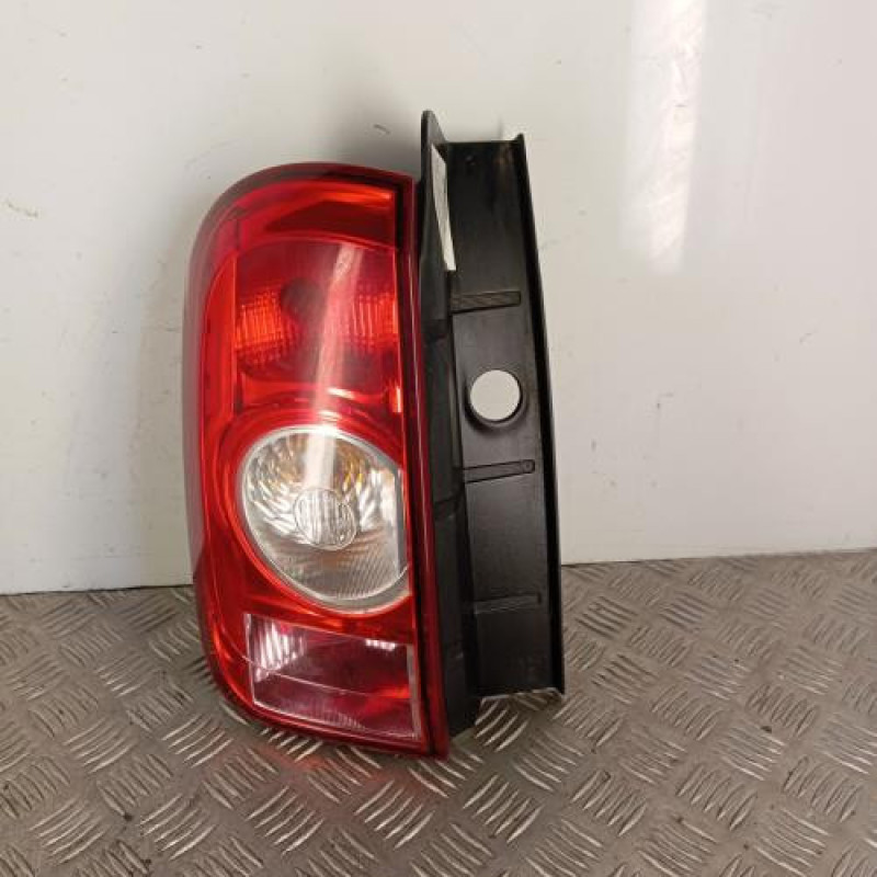 Feu arriere principal gauche (feux) DACIA DUSTER 1