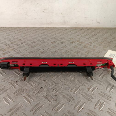 Feu arriere stop central PEUGEOT 3008 1