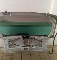 Malle/Hayon arriere VOLKSWAGEN POLO 5