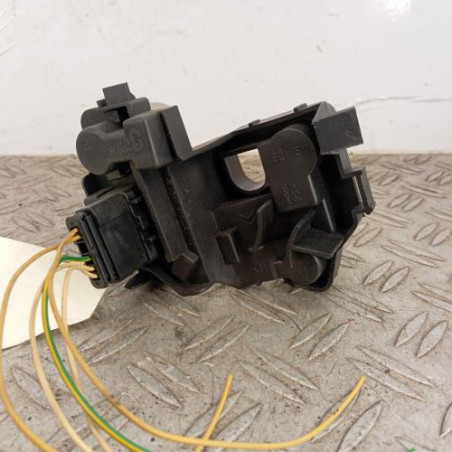Platine feu arriere droit PEUGEOT 206