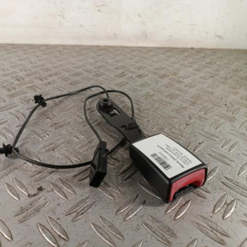 Attache ceinture avant gauche LANCIA YPSILON 5