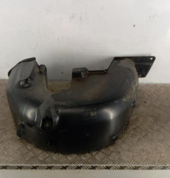 Pare boue arriere gauche PEUGEOT 208 1