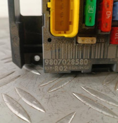 Boitier servitude moteur (BSM) PEUGEOT 3008 1